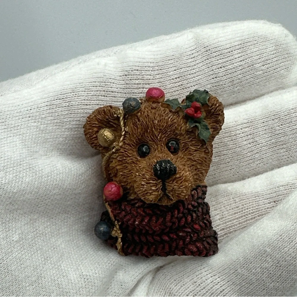Vintage Christmas Holiday‎ Bear Brooch #650